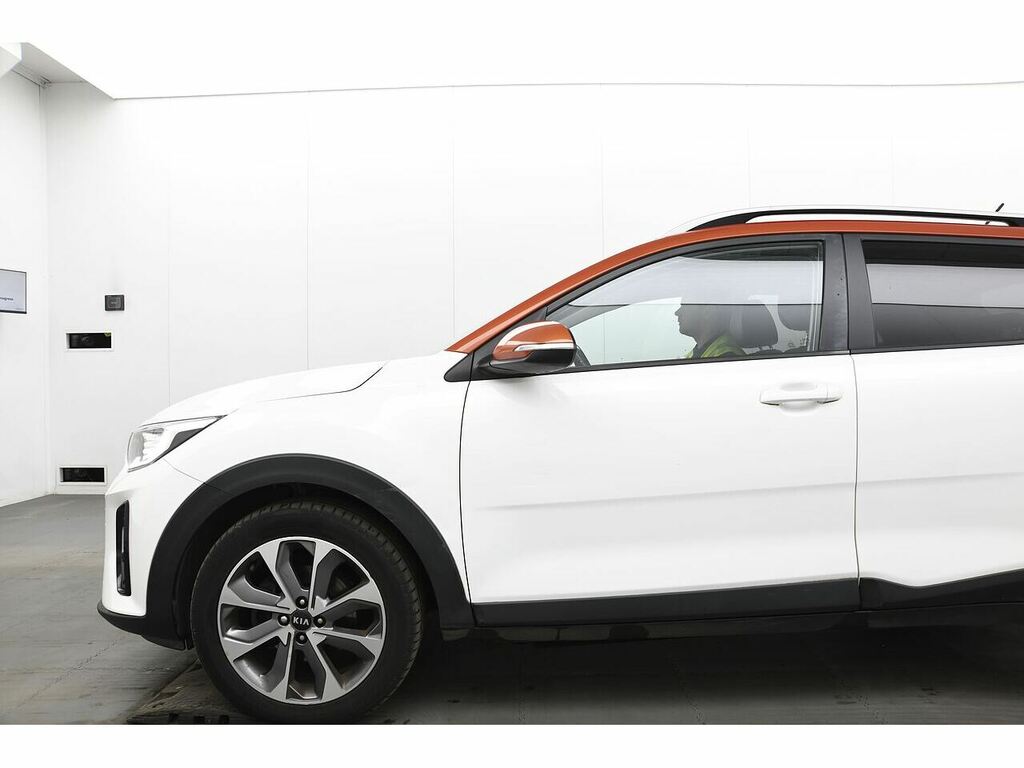 Kia Stonic T-gdi Mixx  White #4
