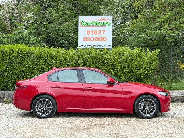 Alfa Romeo Giulia 2.0T Super Saloon Red #5
