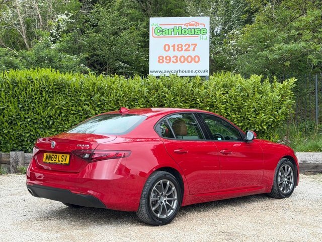 Alfa Romeo Giulia 2.0T Super Saloon Red #2