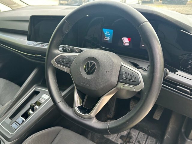 Volkswagen Golf 1.5 Etsi Mhev Style DL20YCP Yellow #4