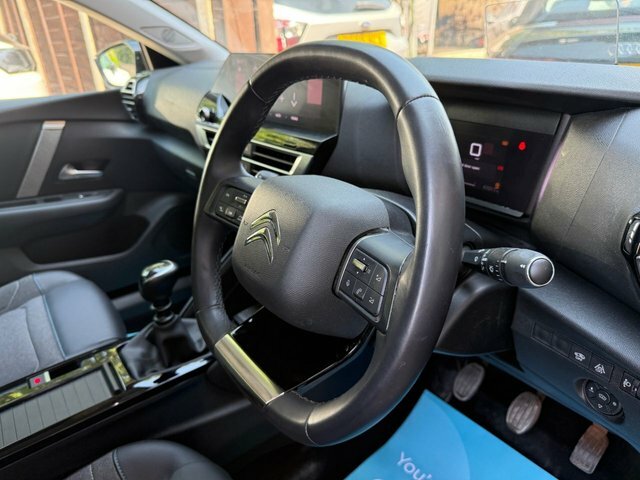 Citroen C4 1.2 Puretech Shine Hatchback PE22DBV Blue #5