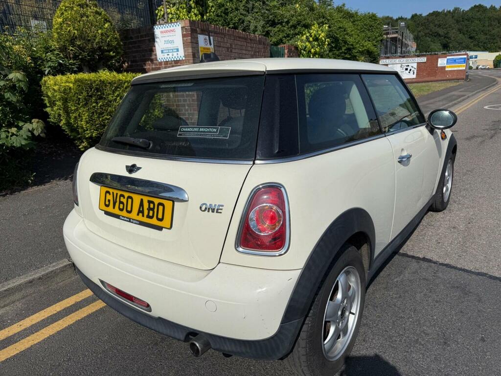 Mini Hatch Hatchback 1.6 One Euro 5 201160 White #6