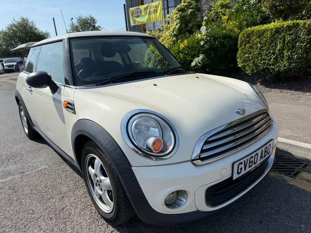 Mini Hatch Hatchback 1.6 One Euro 5 201160 White