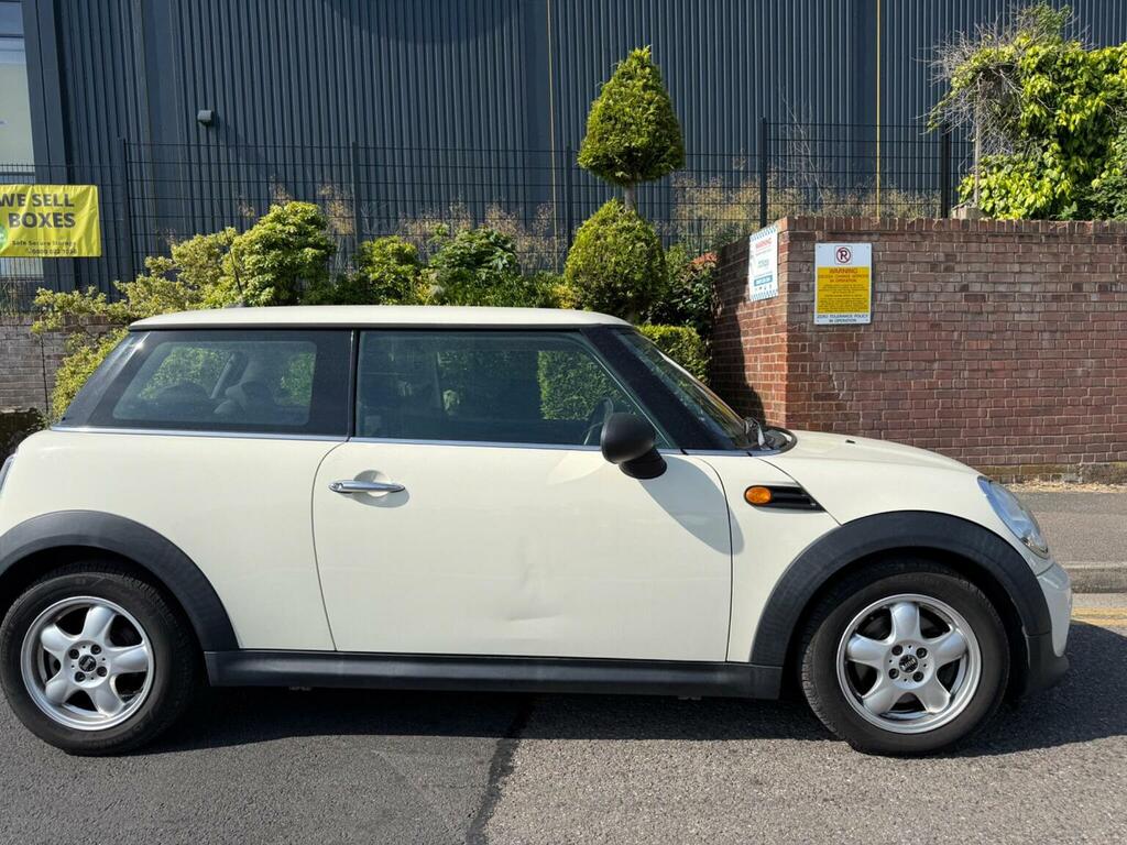 Mini Hatch Hatchback 1.6 One Euro 5 201160 White #5