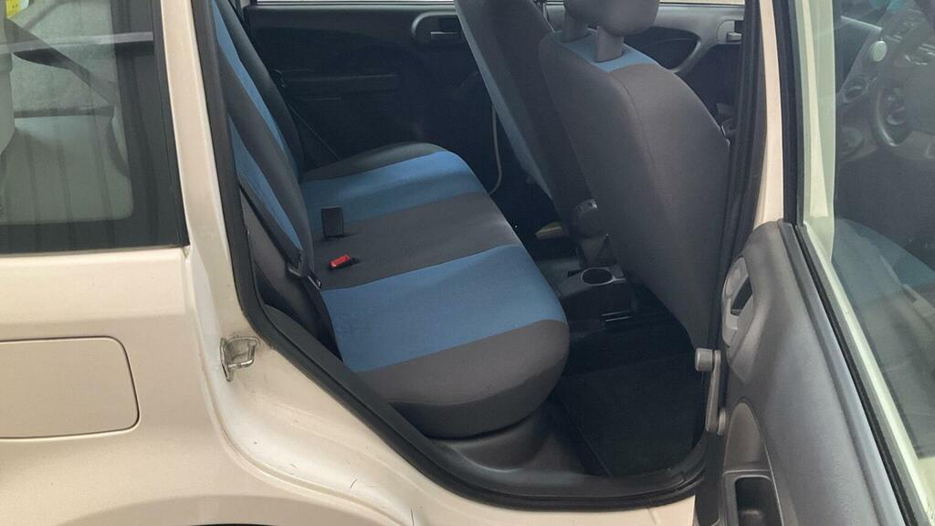 Fiat Panda Panda Active White #10