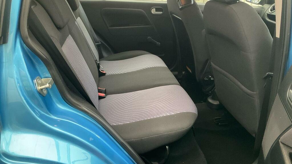 Ford Fusion Hatchback Silver #10