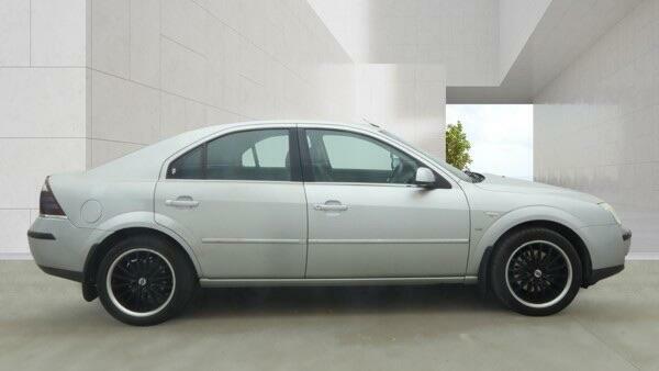 Ford Mondeo Ghia X Silver #5