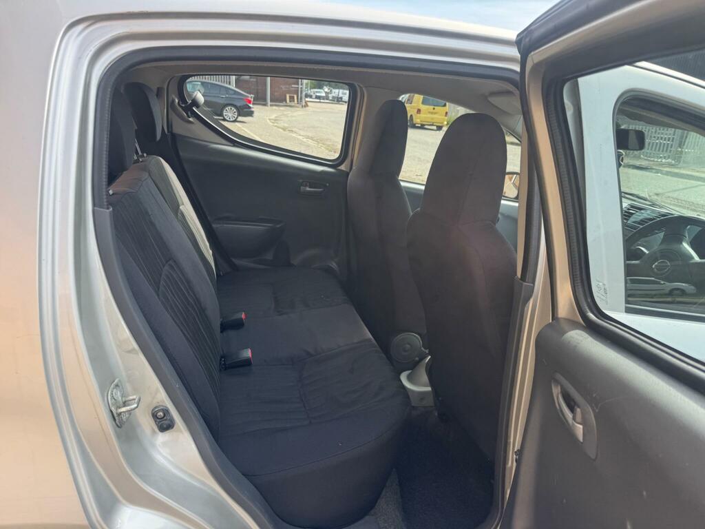 Nissan Pixo 1.0 N-tec Silver #14
