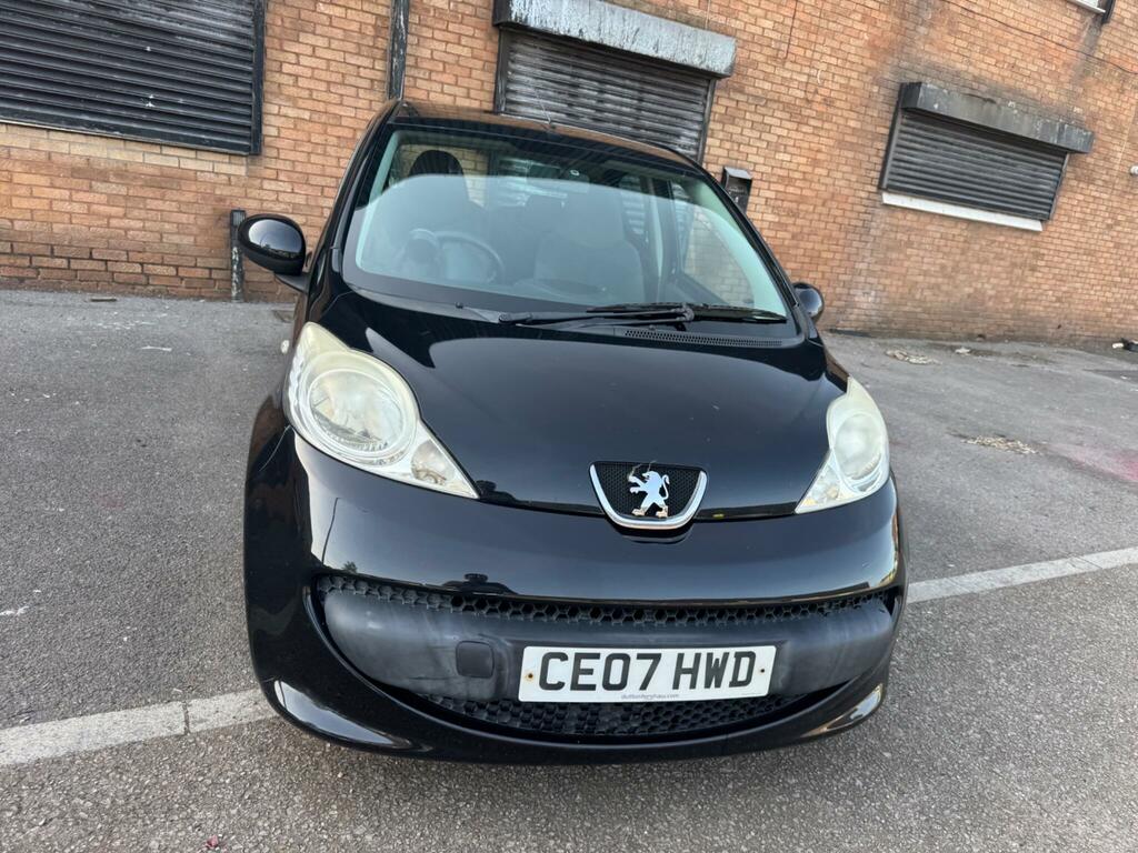 Peugeot 107 1.0 12V Urban Euro 4 Black #3