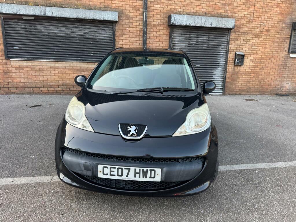 Peugeot 107 1.0 12V Urban Euro 4 Black #4