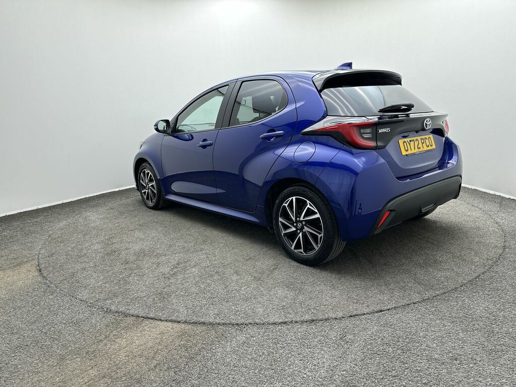 Toyota Yaris 1.5 Hybrid Design Cvt OY72PCO #6