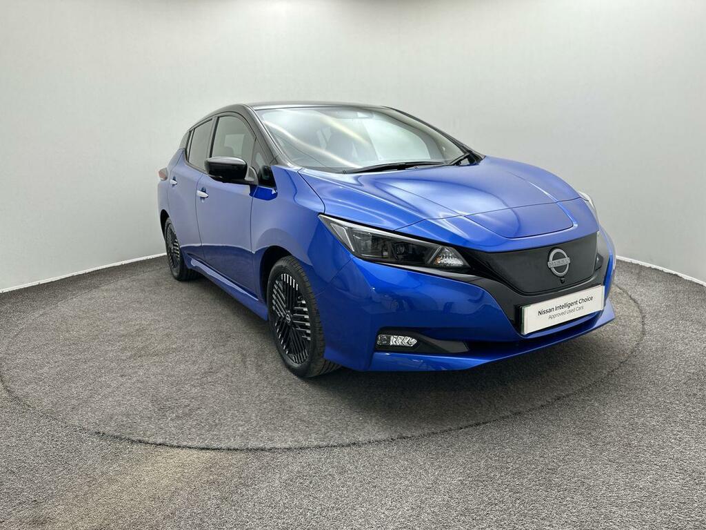 Nissan Leaf 110Kw Tekna 39Kwh EF72CCN Blue #2