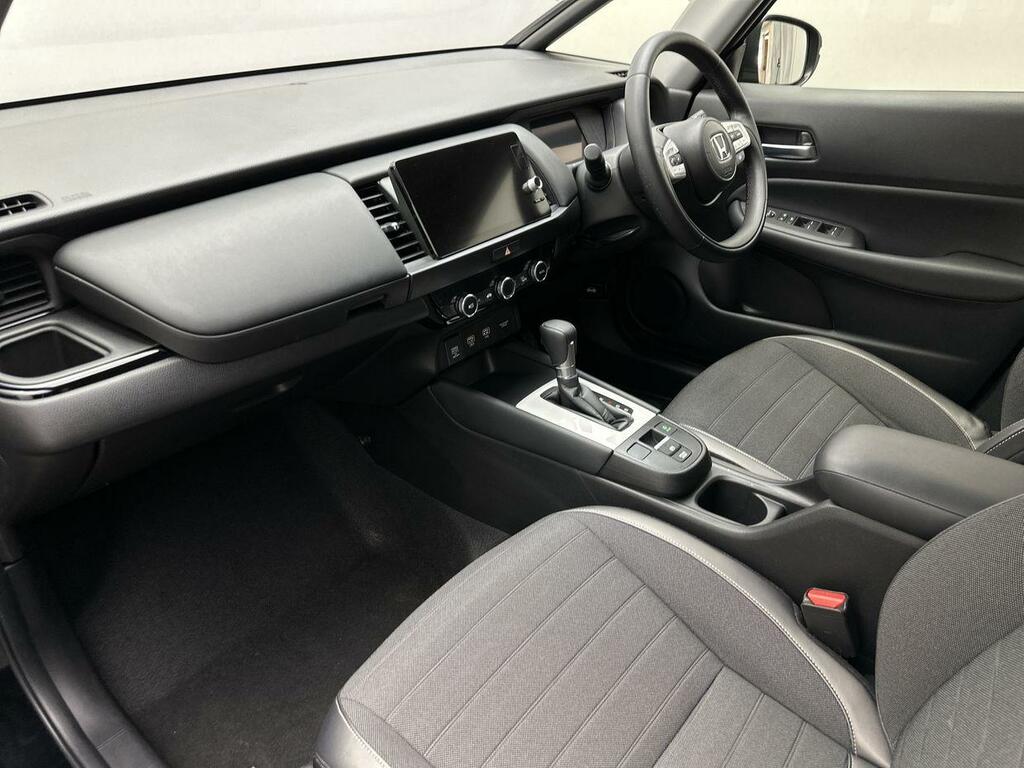 Honda Jazz 1.5 I-mmd Hybrid Crosstar Advance Ecvt FX73UXD Black #3