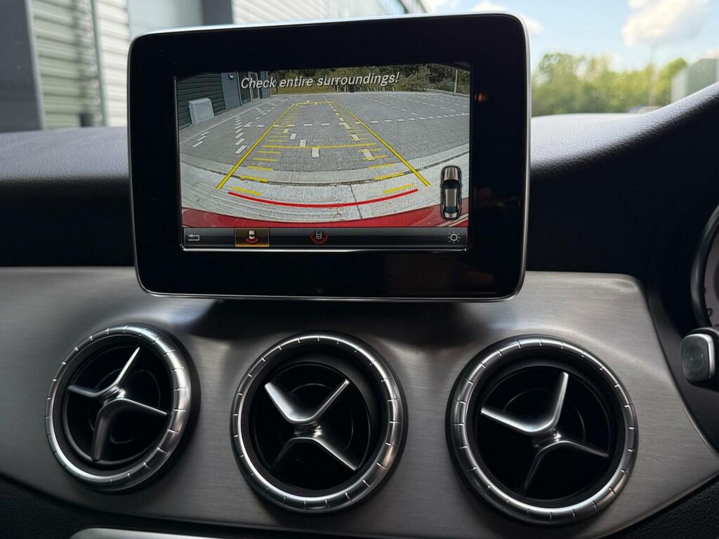 Mercedes-Benz CLA Class Saloon 2.0 Cla250 Amg Sport Coupe 7G-dct 4Matic Eu Red #3