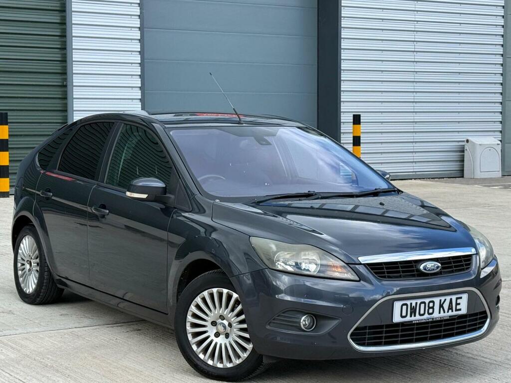 Ford Focus Hatchback 1.6 Titanium 200808 Grey