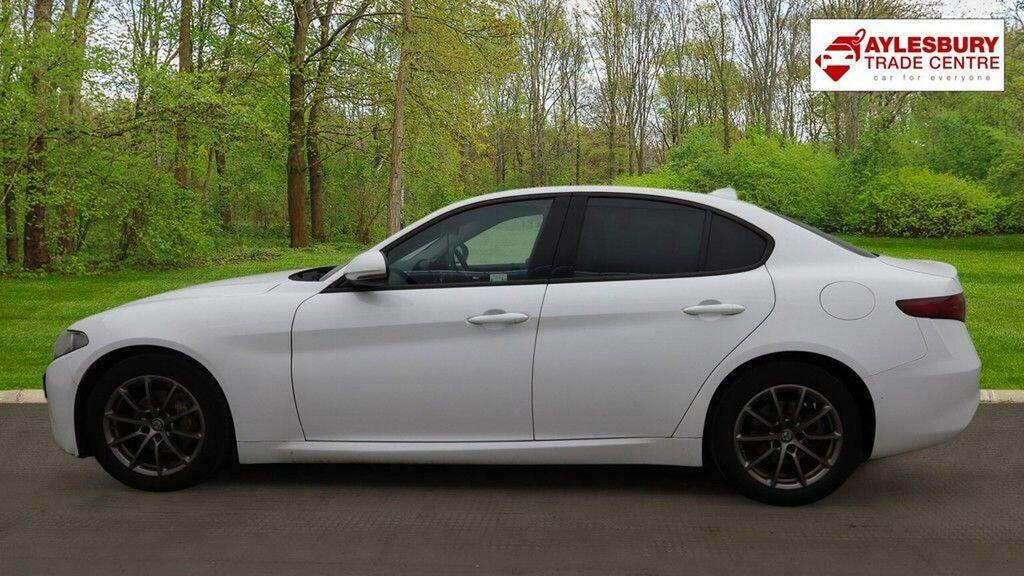 Alfa Romeo Giulia Saloon 2.2 Td Super Euro 6 Ss 202069 White #6