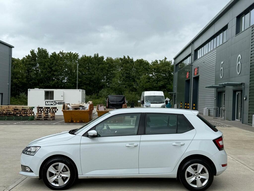 Skoda Fabia Hatchback 1.0 Tsi Se Dsg Euro 6 Ss 201919 KE19VNB White #4