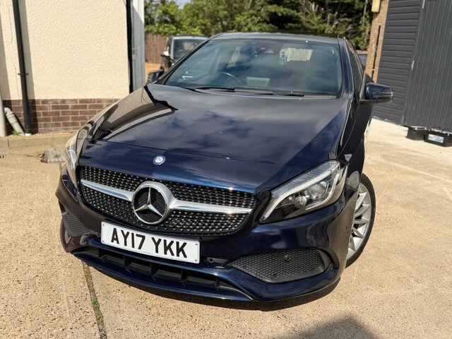 Mercedes-Benz A Class 2.1 A200d Amg Line Premium Hatchback AY17YKK Blue #3