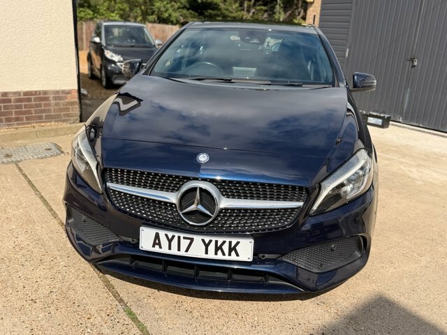 Mercedes-Benz A Class 2.1 A200d Amg Line Premium Hatchback AY17YKK Blue #4