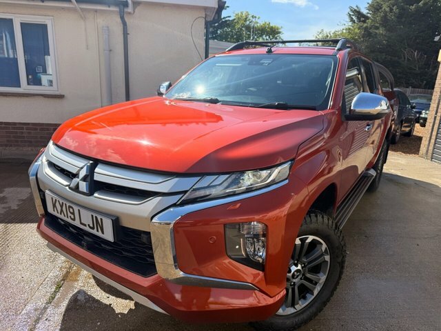 Mitsubishi L200 2.2 Di-d Dc Barbarian X Pickup Double Cab Dies Orange #3