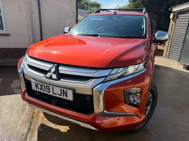 Mitsubishi L200 2.2 Di-d Dc Barbarian X Pickup Double Cab Dies Orange #4