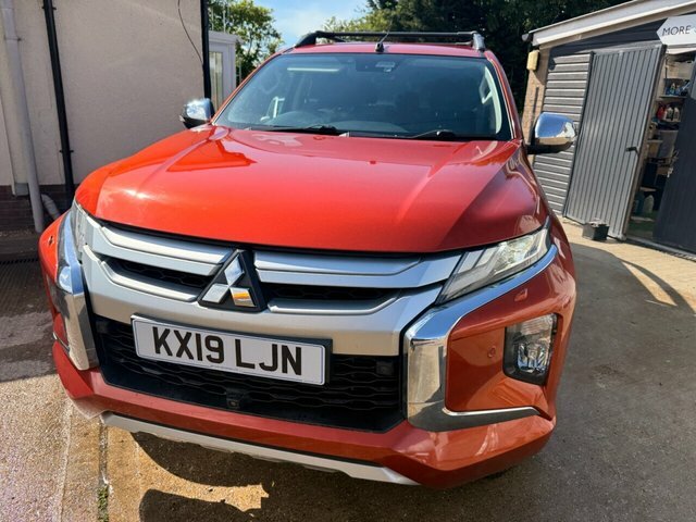 Mitsubishi L200 2.2 Di-d Dc Barbarian X Pickup Double Cab Dies Orange #5