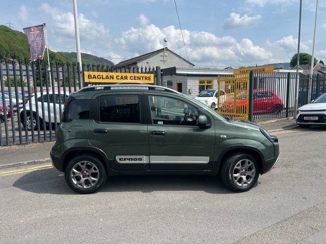 Fiat Panda 1.2 City Cross Hatchback Euro 6 Green
