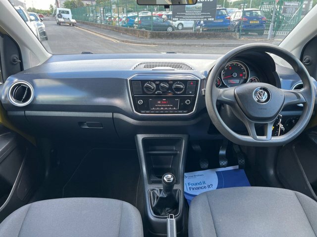 Volkswagen Up 1.0 Move Up Hatchback Euro 6 6 CV17GJO Yellow #3