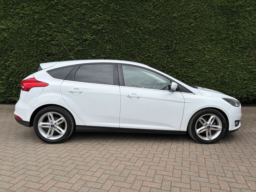 Ford Focus 1.5 Tdci Zetec SF15URT White #4