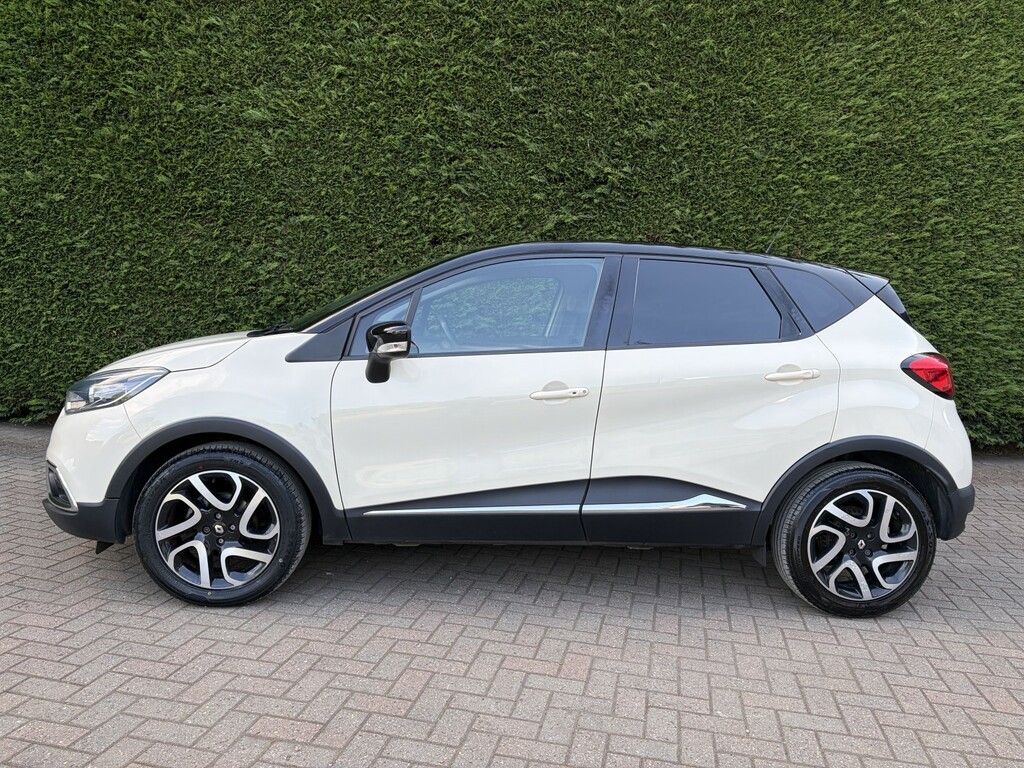 Renault Captur 0.9 Signature Nav Tce 90 AY65URM White #5