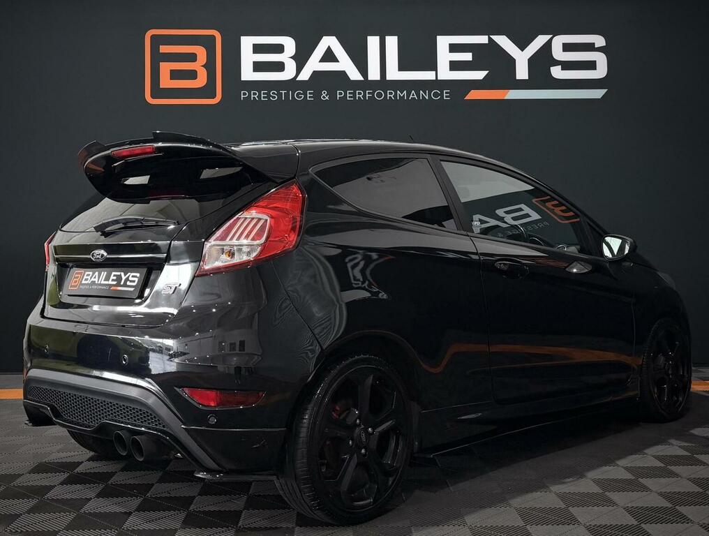 Ford Fiesta 1.6T Ecoboost St-2 Euro 5 201464 LV64GGZ Black #2
