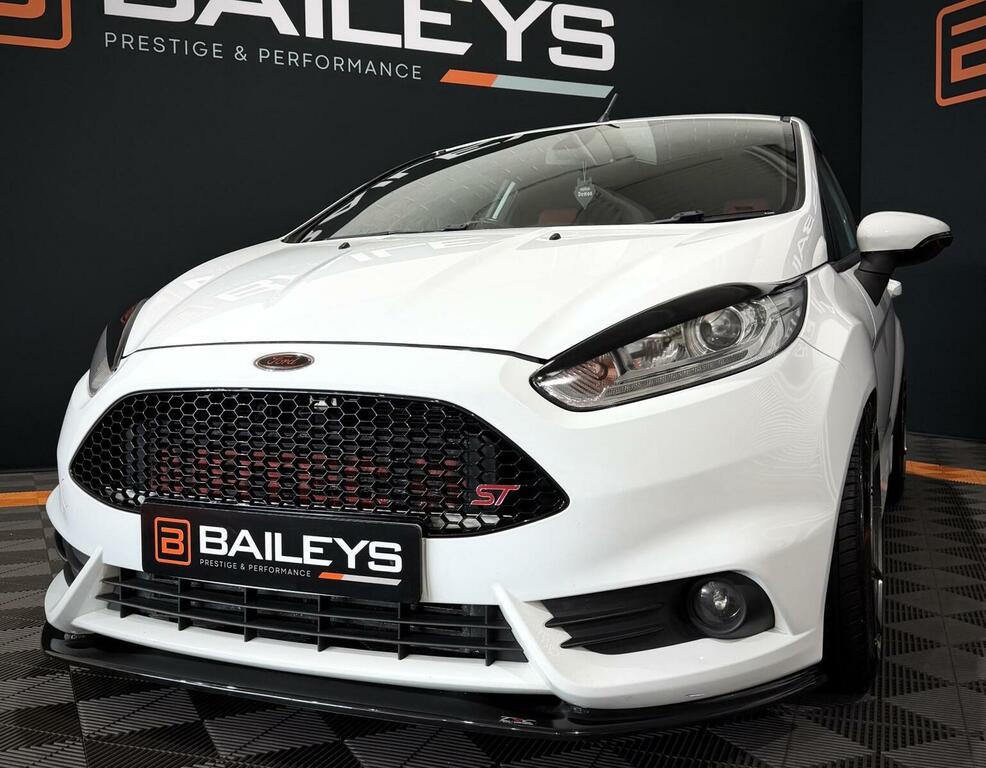 Ford Fiesta 1.6T Ecoboost St-3 Euro 6 201616 WO16MFZ White #6