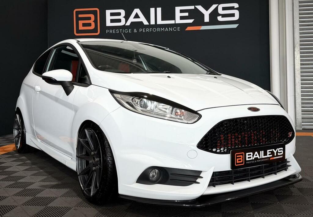 Ford Fiesta 1.6T Ecoboost St-3 Euro 6 201616 WO16MFZ White #4