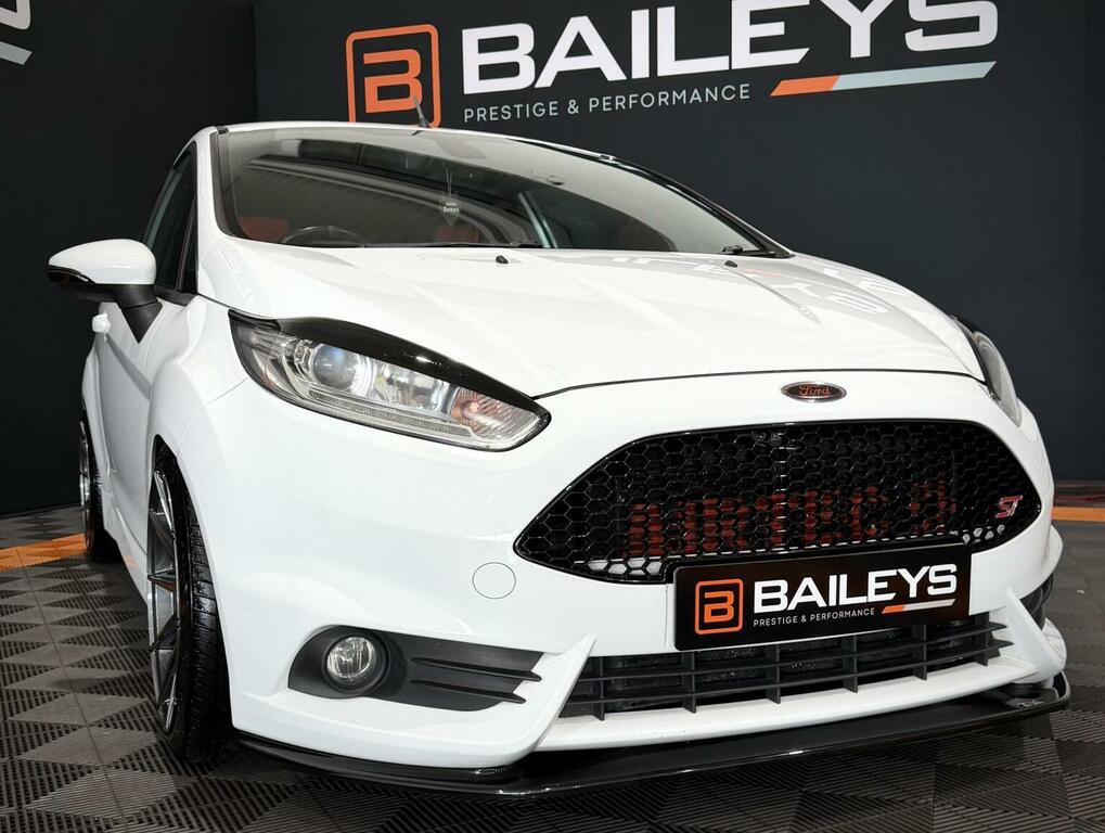 Ford Fiesta 1.6T Ecoboost St-3 Euro 6 201616 WO16MFZ White #5
