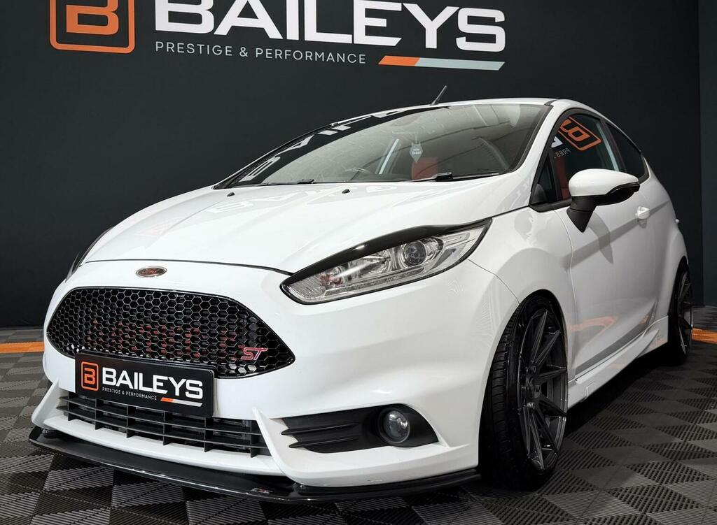 Ford Fiesta 1.6T Ecoboost St-3 Euro 6 201616 WO16MFZ White #3