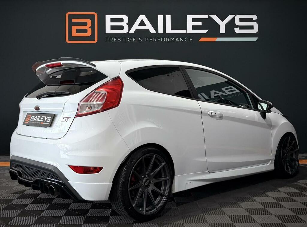 Ford Fiesta 1.6T Ecoboost St-3 Euro 6 201616 WO16MFZ White #2