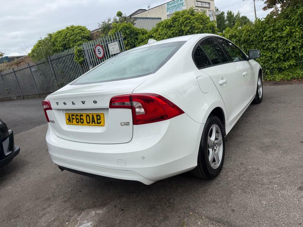Volvo S60 2.0 D2 Business Edition Euro 6 S S White #6