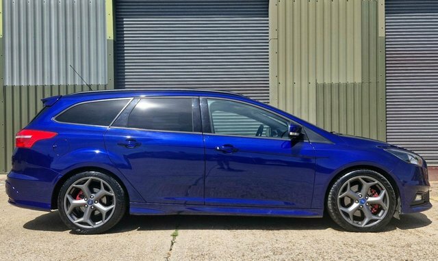 Ford Focus 2.0T Ecoboost St-2 Estate EO15KYK Blue #2
