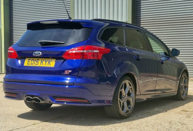 Ford Focus 2.0T Ecoboost St-2 Estate EO15KYK Blue #3
