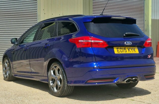 Ford Focus 2.0T Ecoboost St-2 Estate EO15KYK Blue #5