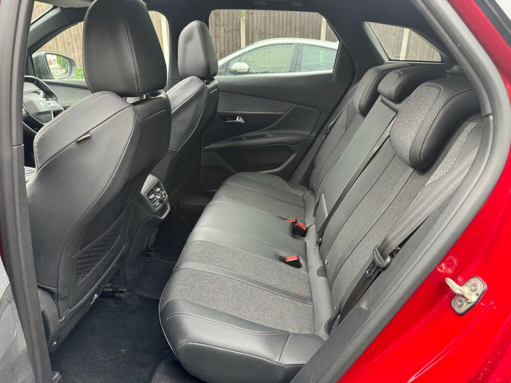 Peugeot 3008 1.2 Puretech Gt Line Euro 6 Ss VN19ZWC Red #6