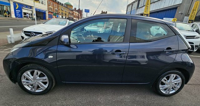 Toyota Aygo 1.0 Vvt-i X-pression X-wave X KP15UOX Blue #4