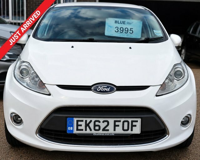 Ford Fiesta 1.25 Zetec Hatchback 129 Gkm, White
