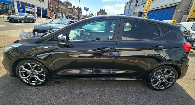 Ford Fiesta 1.0T Ecoboost St-line Hatchback Petr VN18EFU Black #3