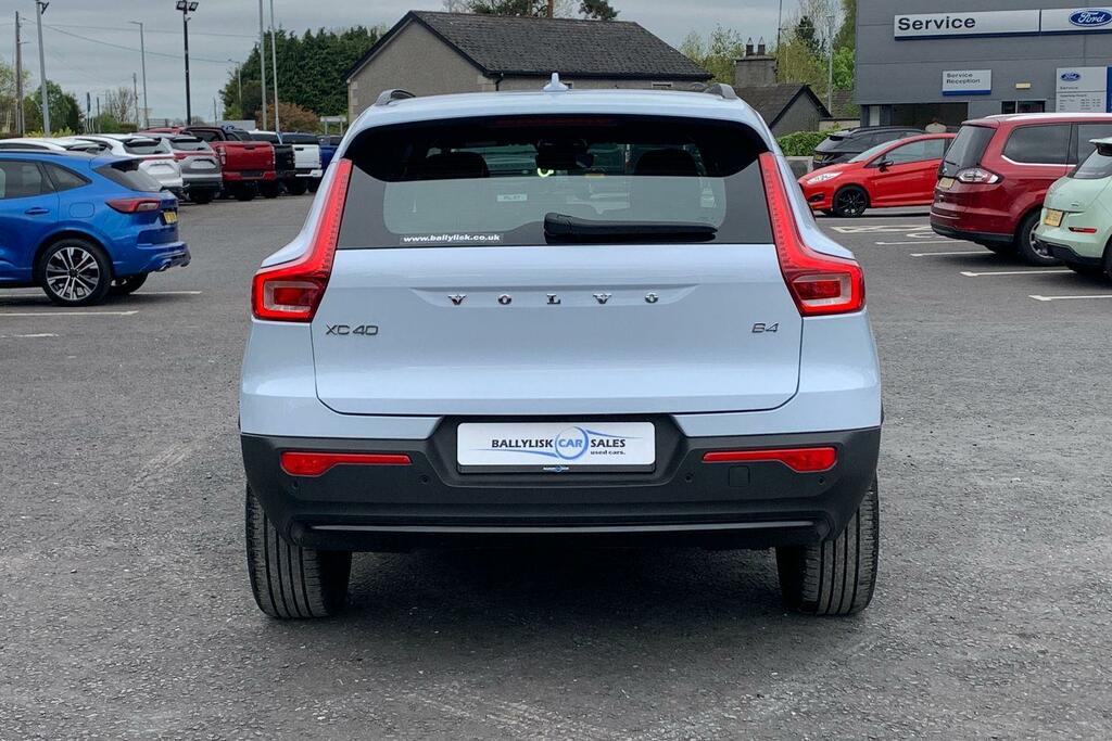 Volvo XC40 2.0 B4 197Ps Plus Dark In Cloud Blue With 4K YR25EXC Blue #5