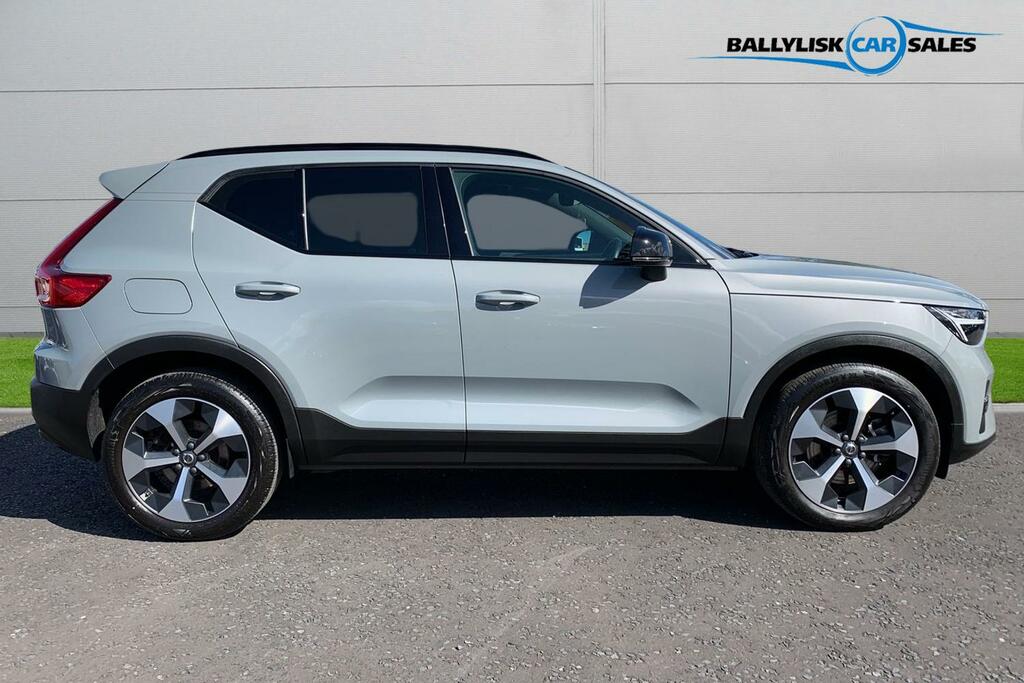 Volvo XC40 2.0 B4 197Ps Plus Dark In Grey With 20K YJ74ZLB Grey #3