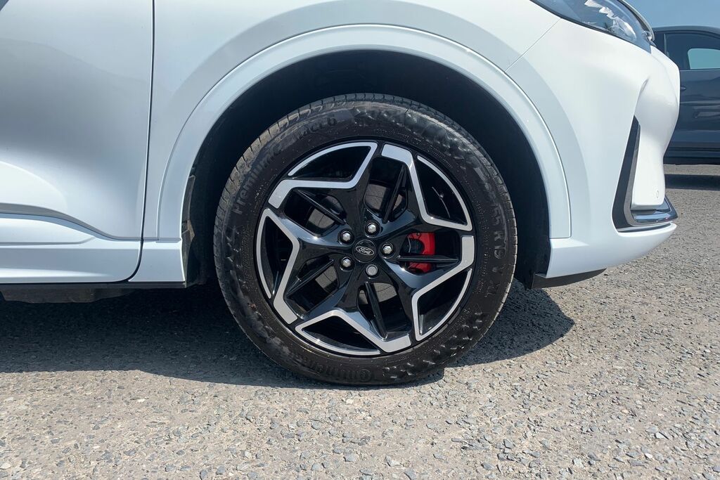 Ford Kuga 2.5 Duratec 243Ps Phev 14.4Kwh St-line X In White EF75CUV White #6