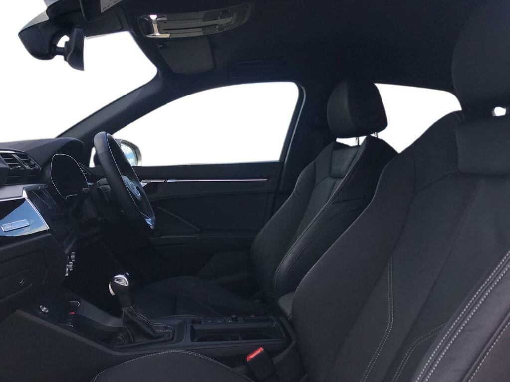 Audi Q3 35 Tfsi Black Edition S Tronic DG23CJZ White #6