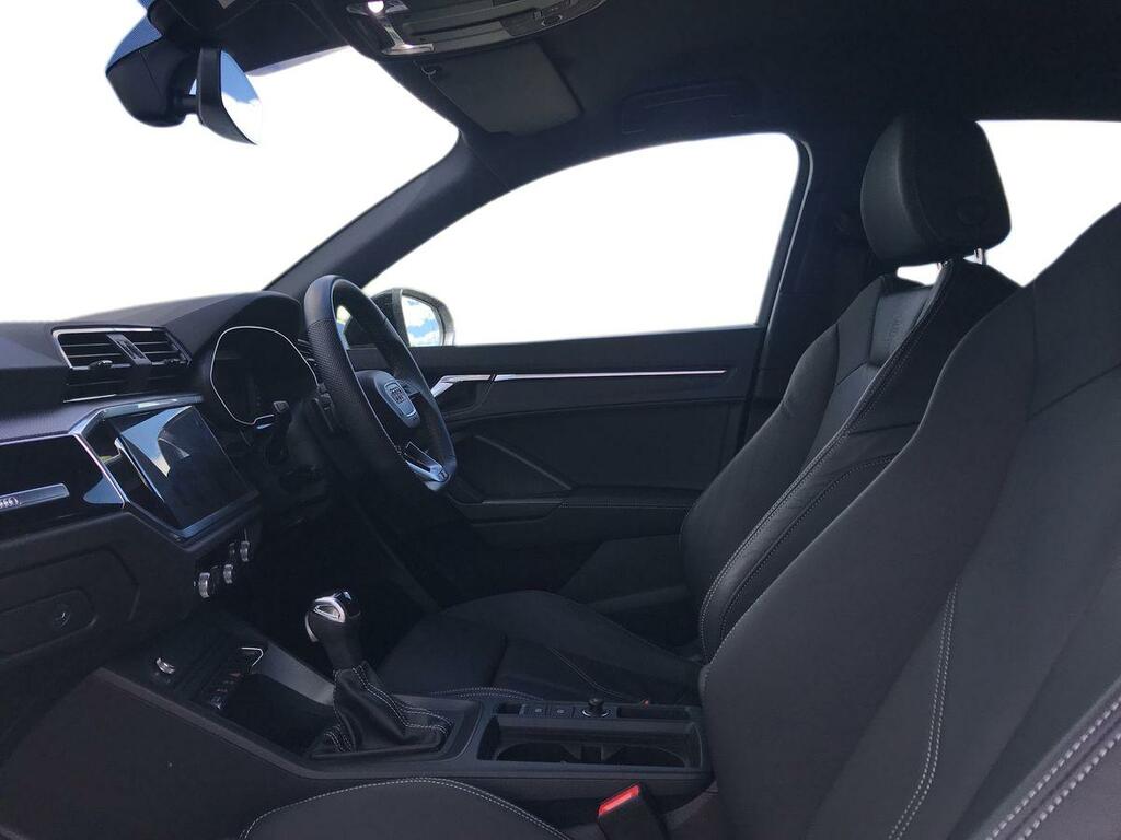 Audi Q3 35 Tfsi Black Edition S Tronic DG23CJZ White #5