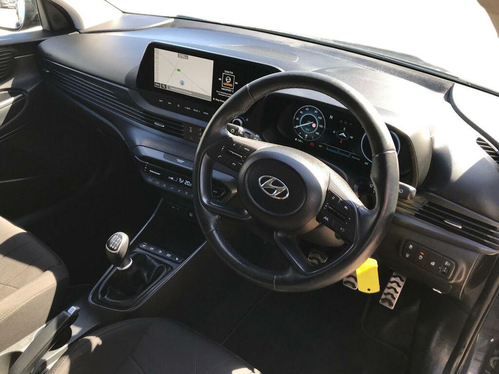Hyundai Bayon 1.0 Tgdi 48V Mhev Premium YGZ7662 Grey #3